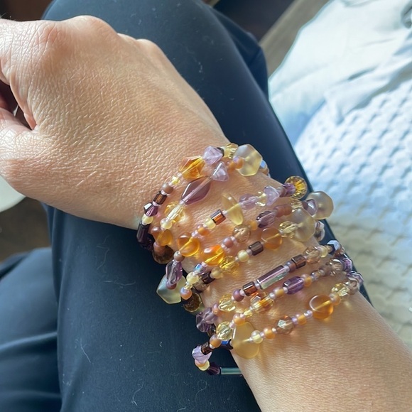 Amber and Amethyst Color Glass bead necklace - Picture 3 of 8